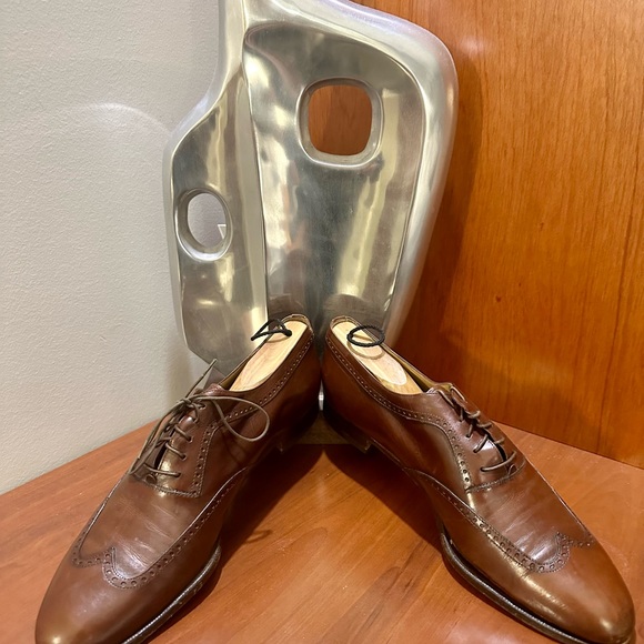 Salvatore ferragamo men’s shoe. Brown with bag and shoehorn